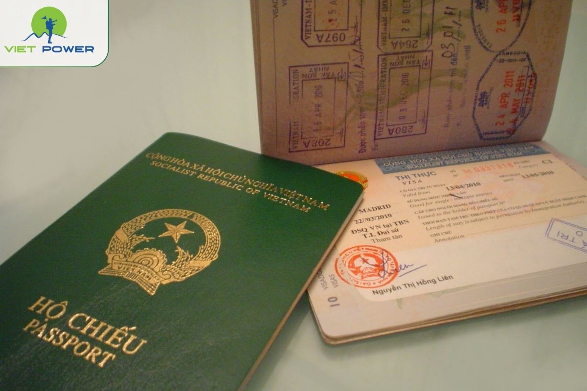 Không Kiểm Tra Hạn Hộ Chiếu & Hồ Sơ Visa