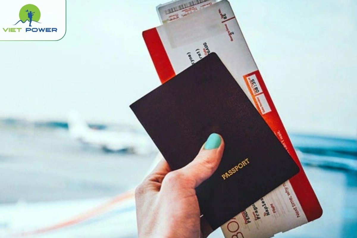 Đặt Vé Máy Bay & Khách Sạn Sát Ngày Hội Chợ