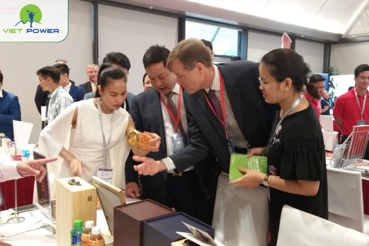 Có Cần Phiên Dịch Khi Đi APFE Shanghai Không?