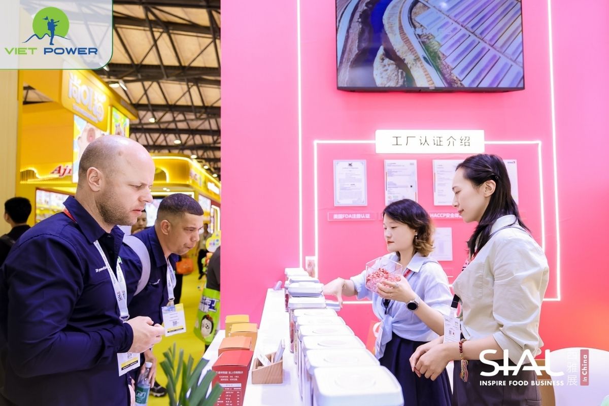 Tham Gia Hội Chợ SIAL 2026 – Ngày Làm Việc Đầu Tiên